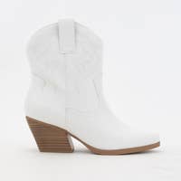 WHITE POINTED TOE ANKLE BOOTS