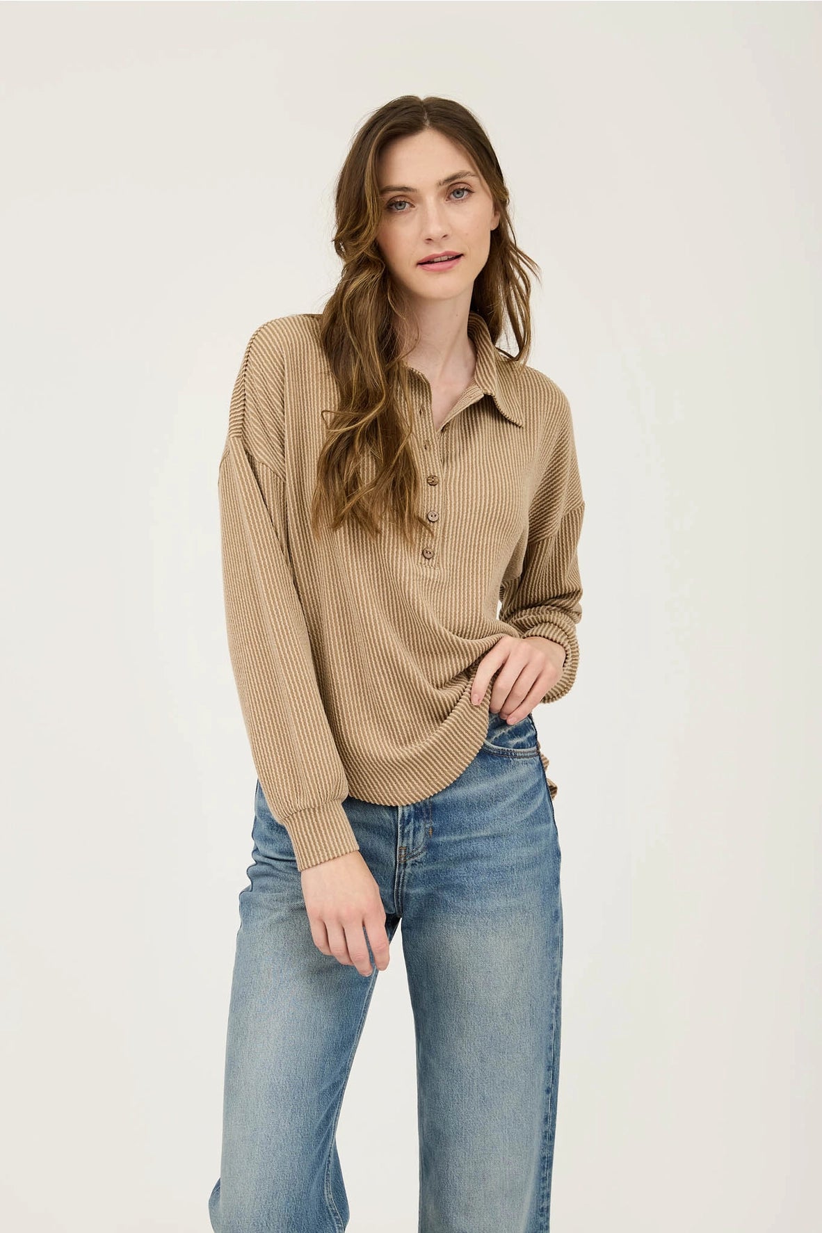 PLUS PINSTRIPE COLLARD HALF BUTTON KNIT TOP