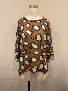 ANIMAL PRINT TOP