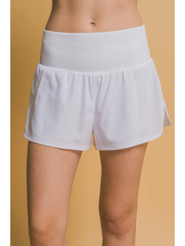 THE ACTIVE SHORTS-WHITE