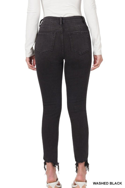 THE KATHRYN BUTTON JEANS - BLACK